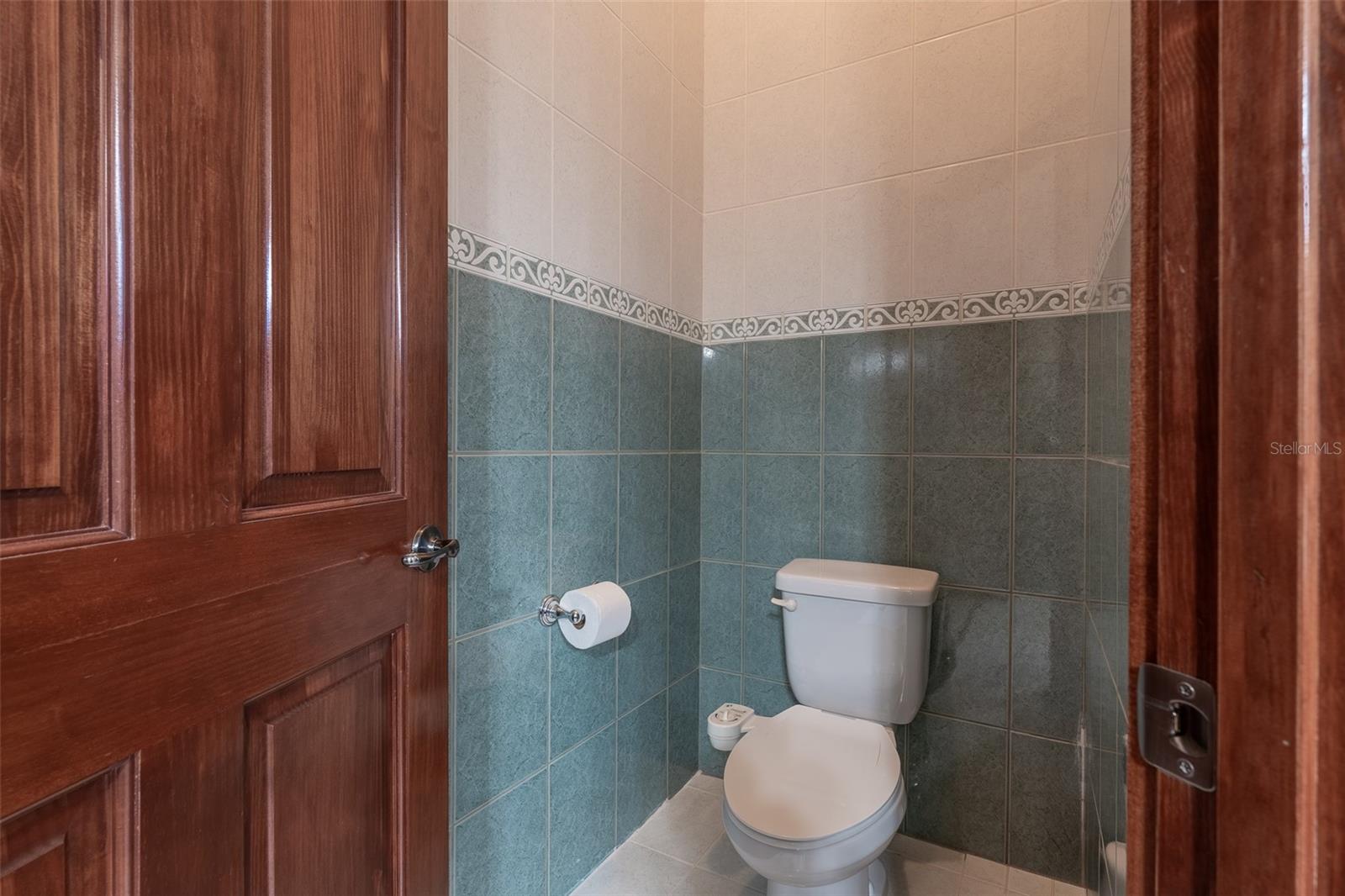 Image 37 of 62 For 4222 9th Avenue