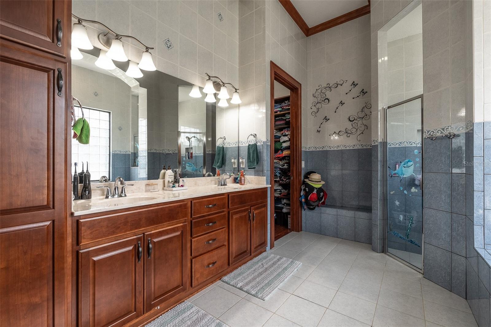 Image 44 of 62 For 4222 9th Avenue