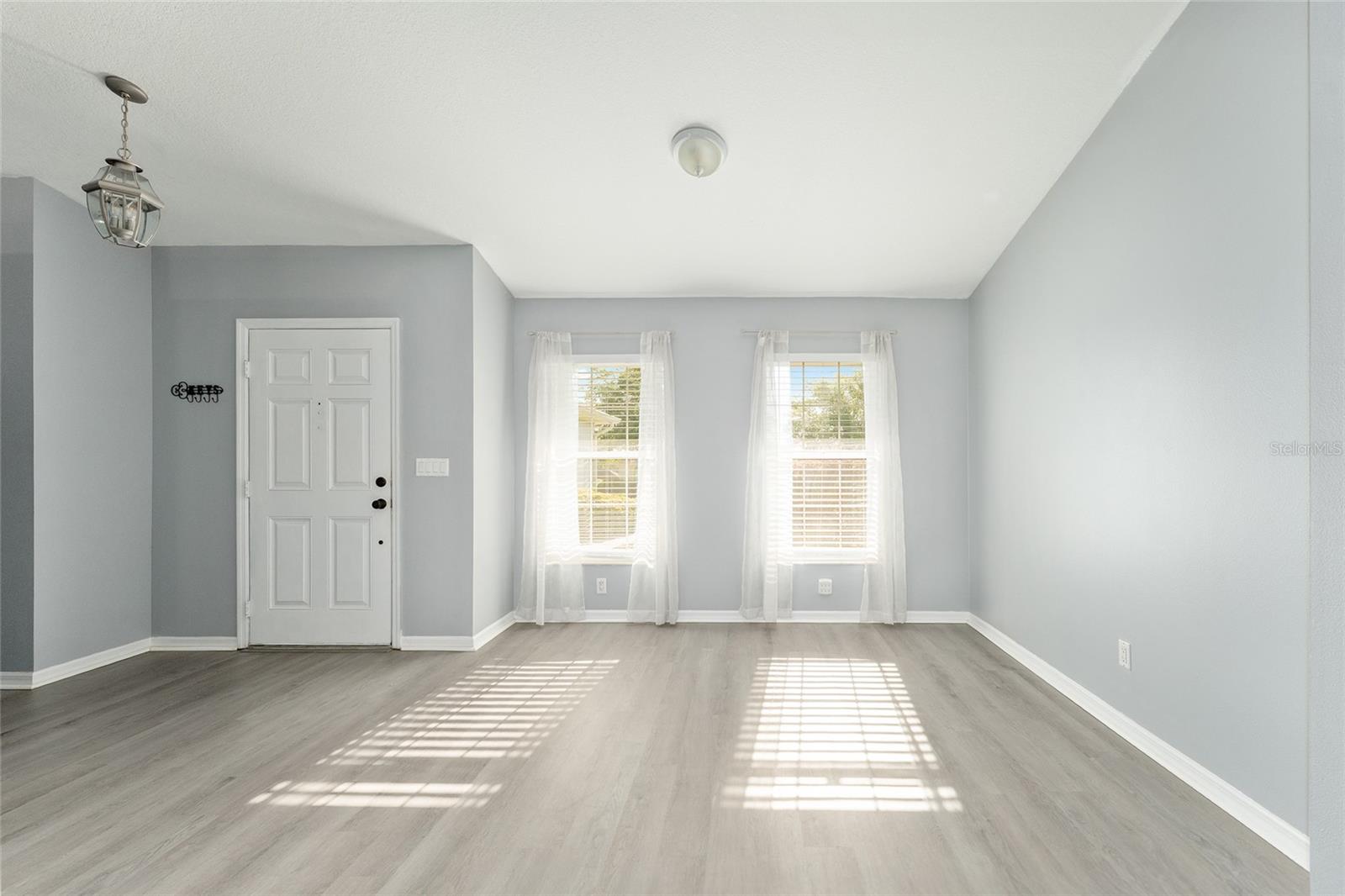 Image 13 of 50 For 6550 50th Court