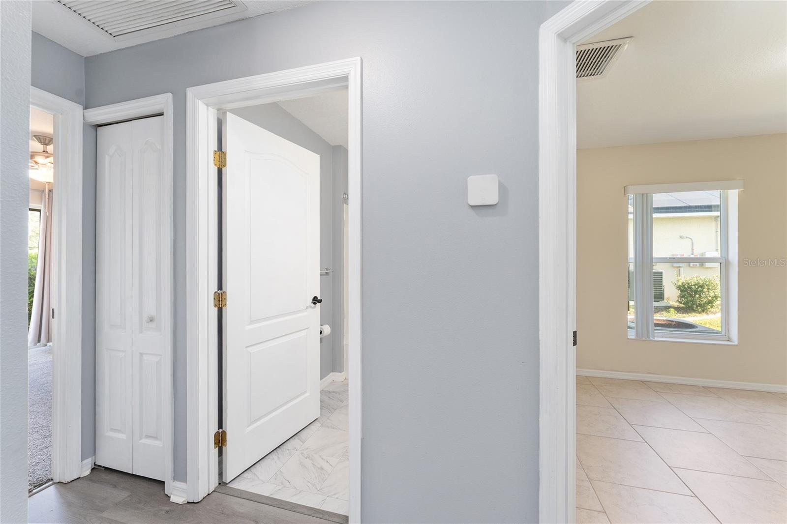 Image 21 of 50 For 6550 50th Court