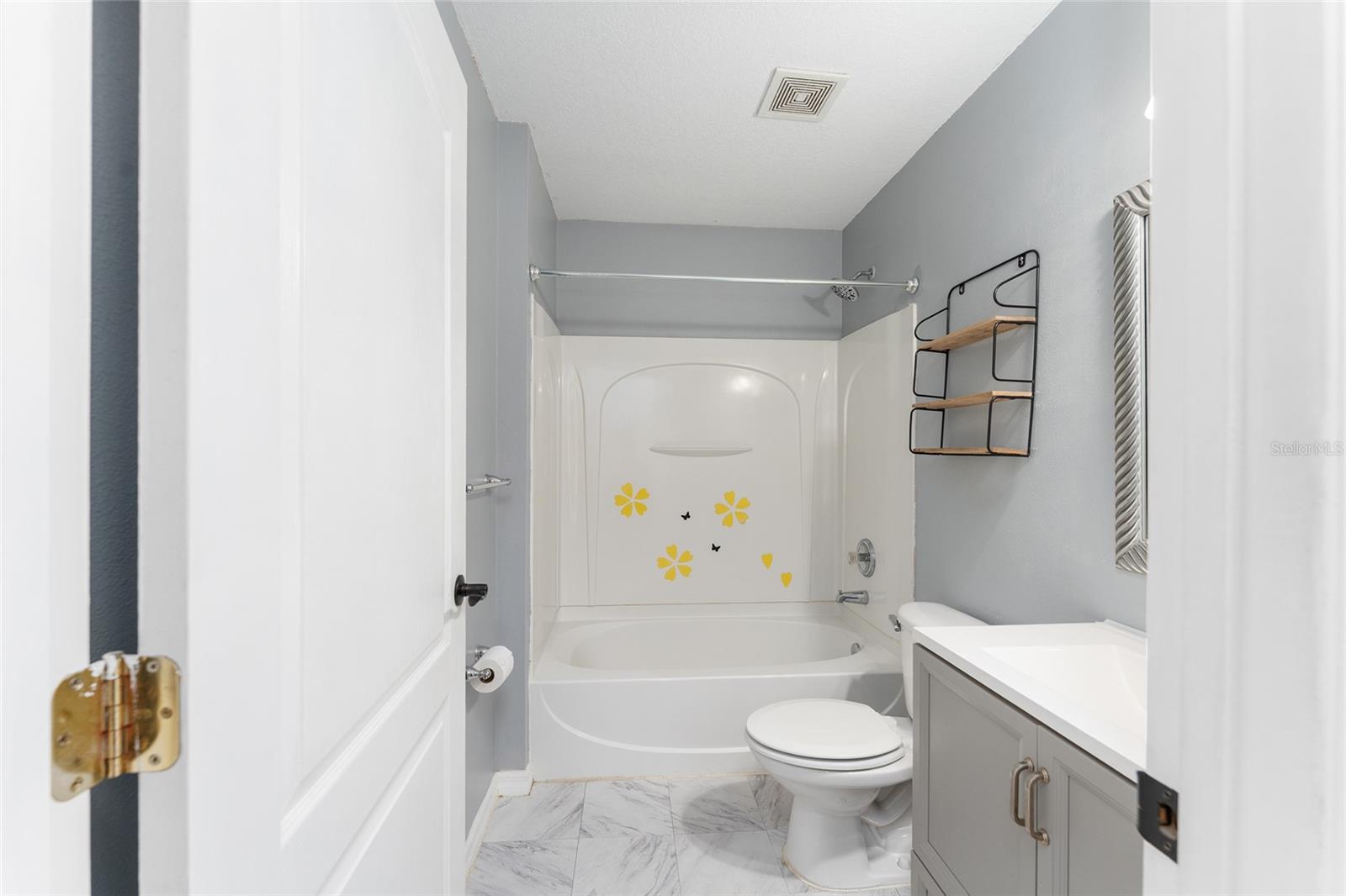 Image 37 of 50 For 6550 50th Court