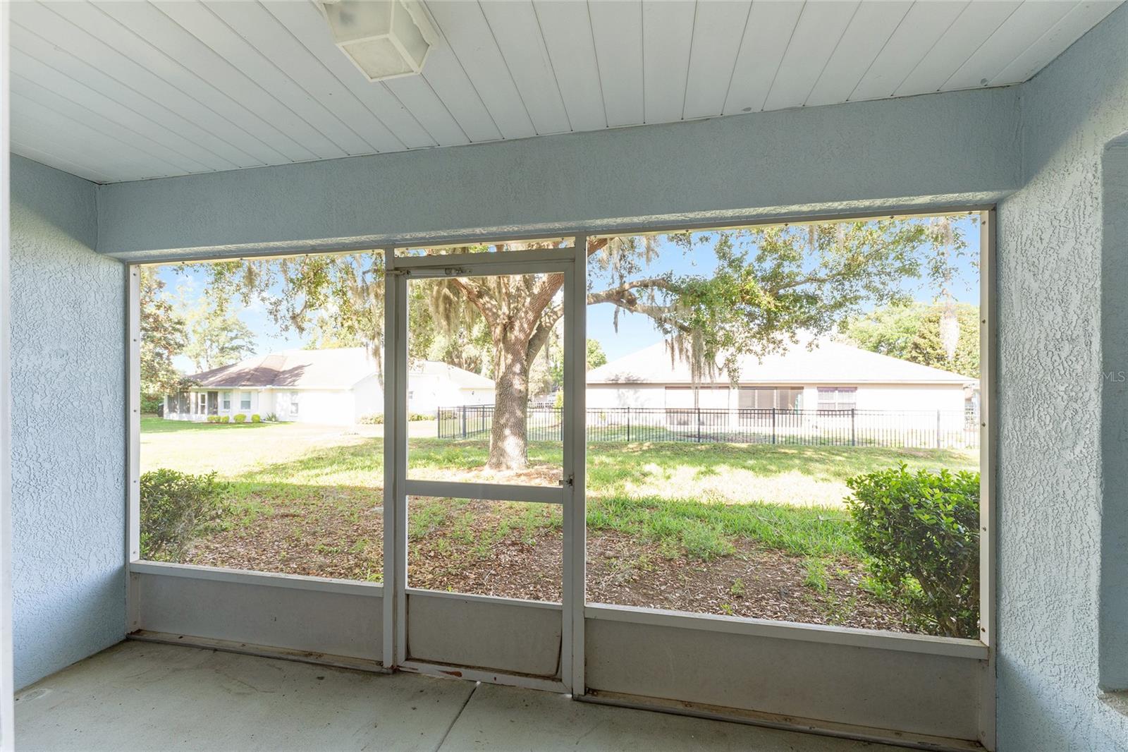 Image 42 of 50 For 6550 50th Court