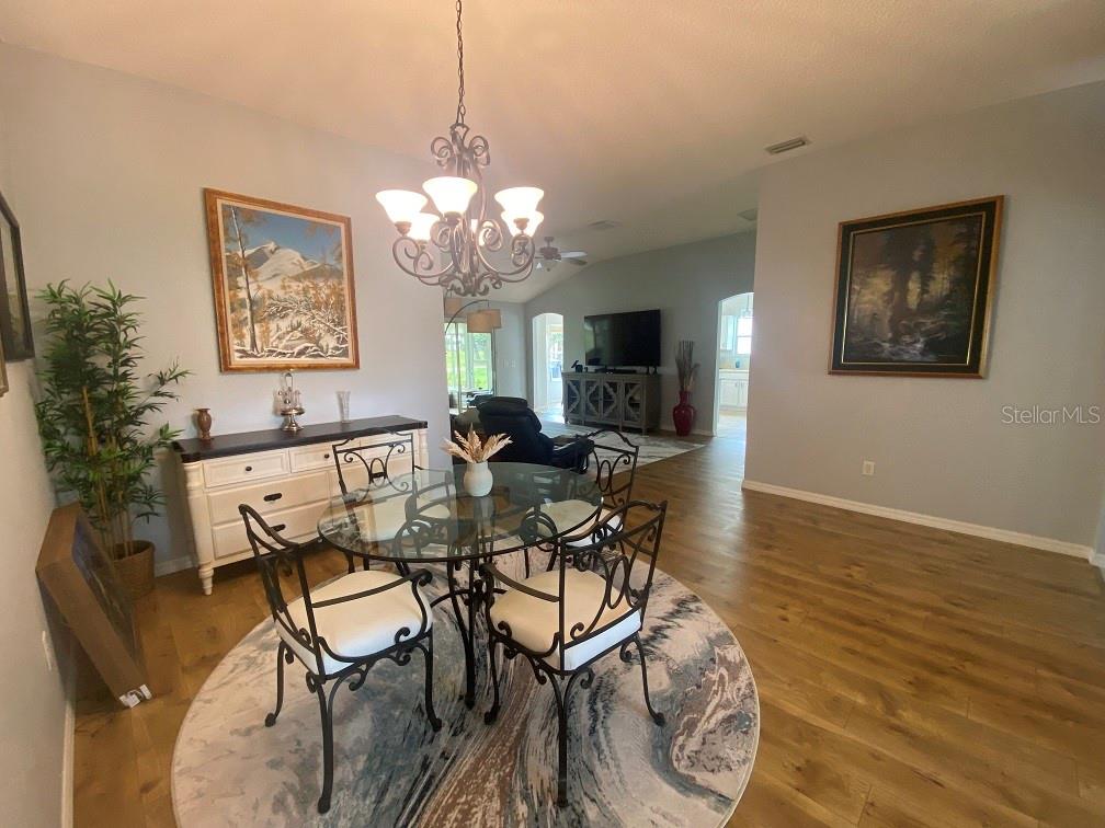 Image 4 of 6 For 2204 Margarita Drive