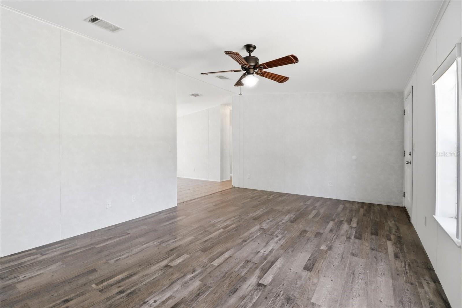 Image 10 of 45 For 5292 Bayliner Street