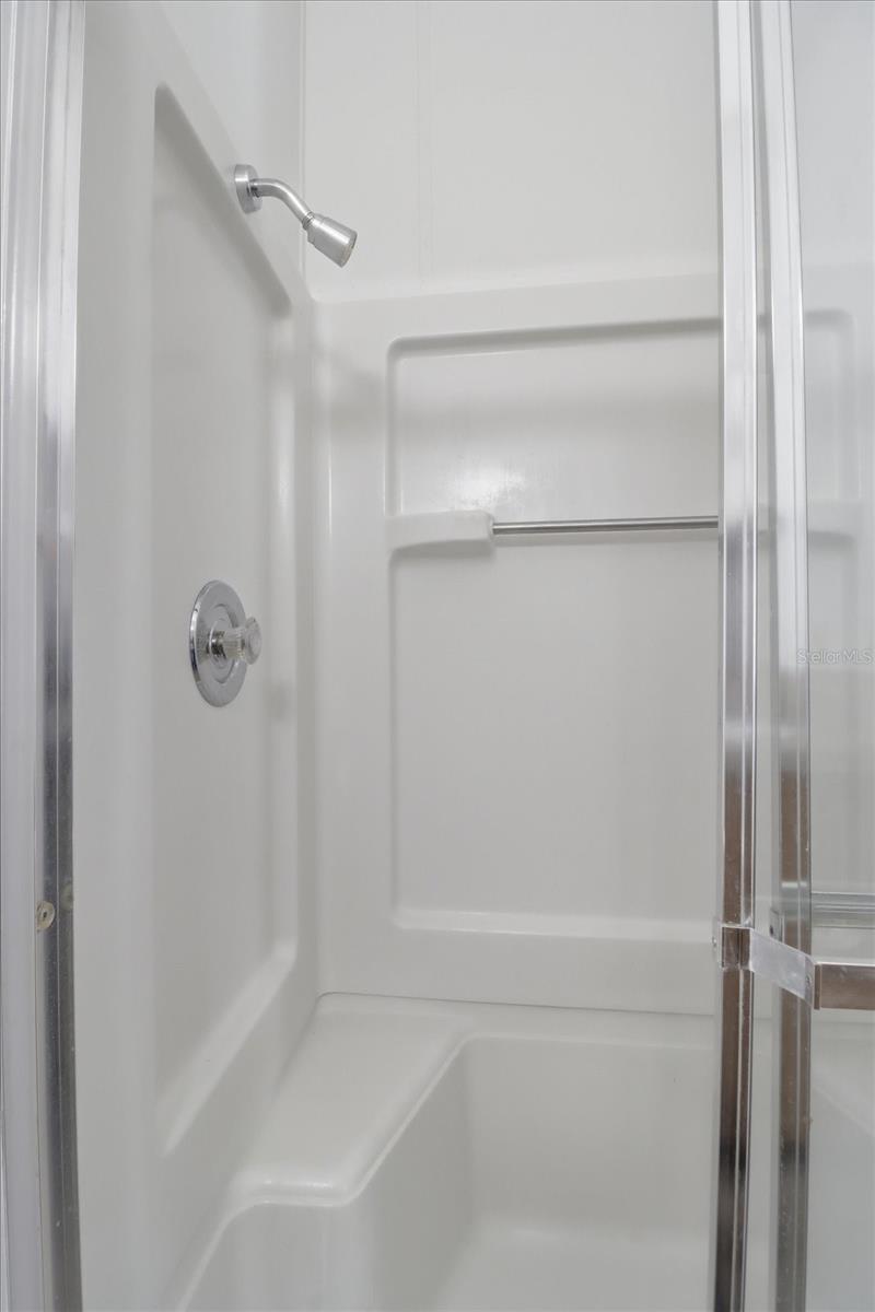 Image 17 of 45 For 5292 Bayliner Street