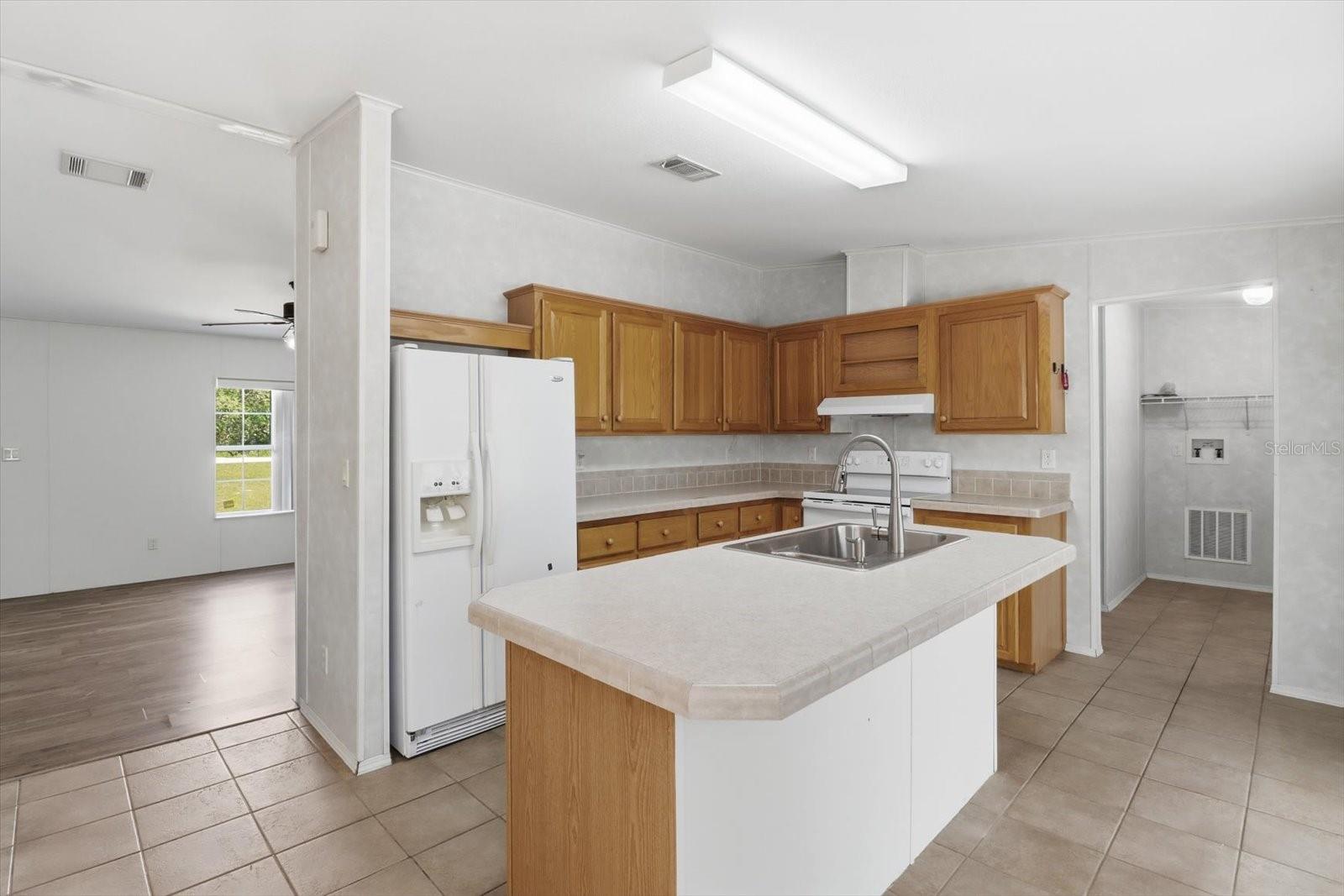 Image 20 of 45 For 5292 Bayliner Street