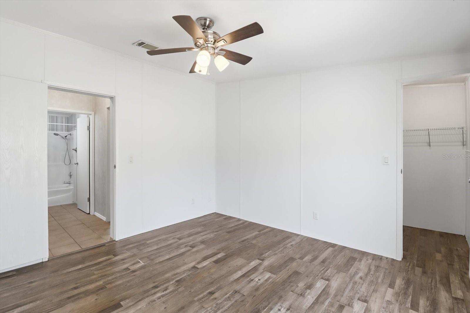 Image 27 of 45 For 5292 Bayliner Street