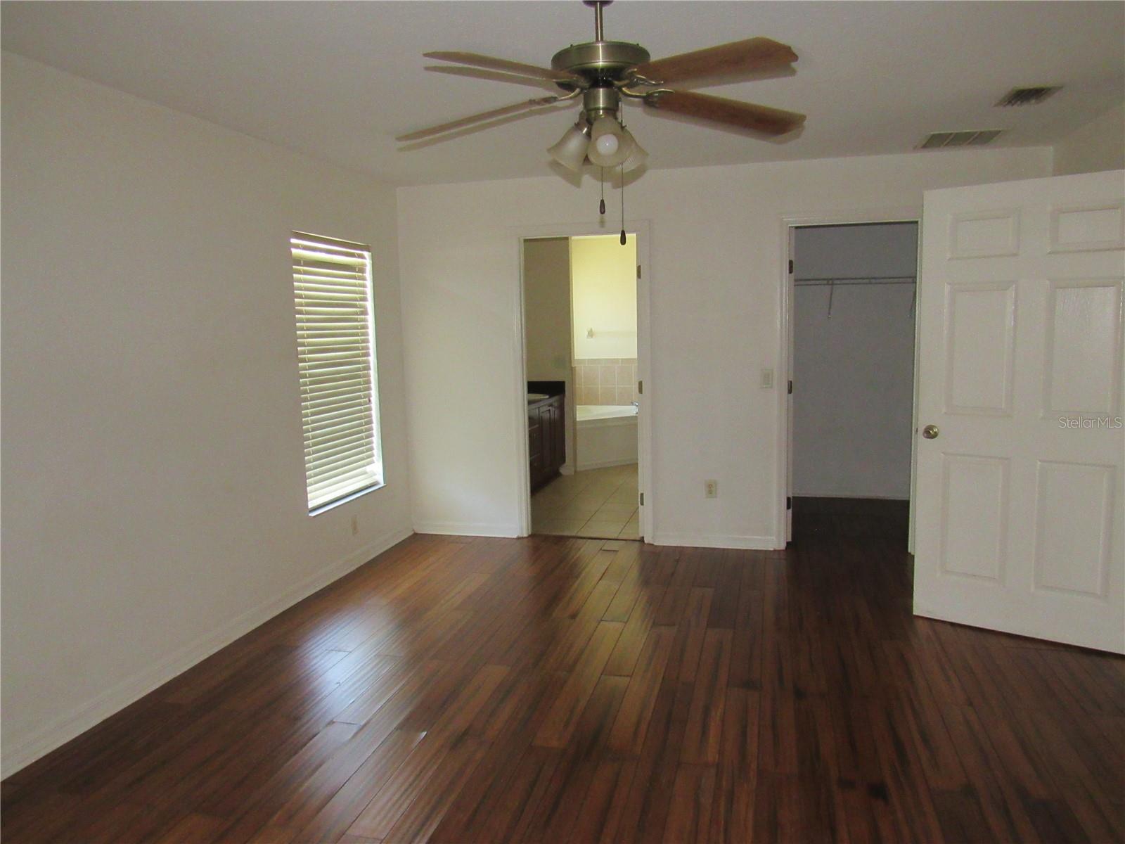 Image 9 of 18 For 7052 131st Loop