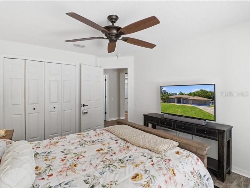 Image 24 of 45 For 35 Cypress Boulevard E