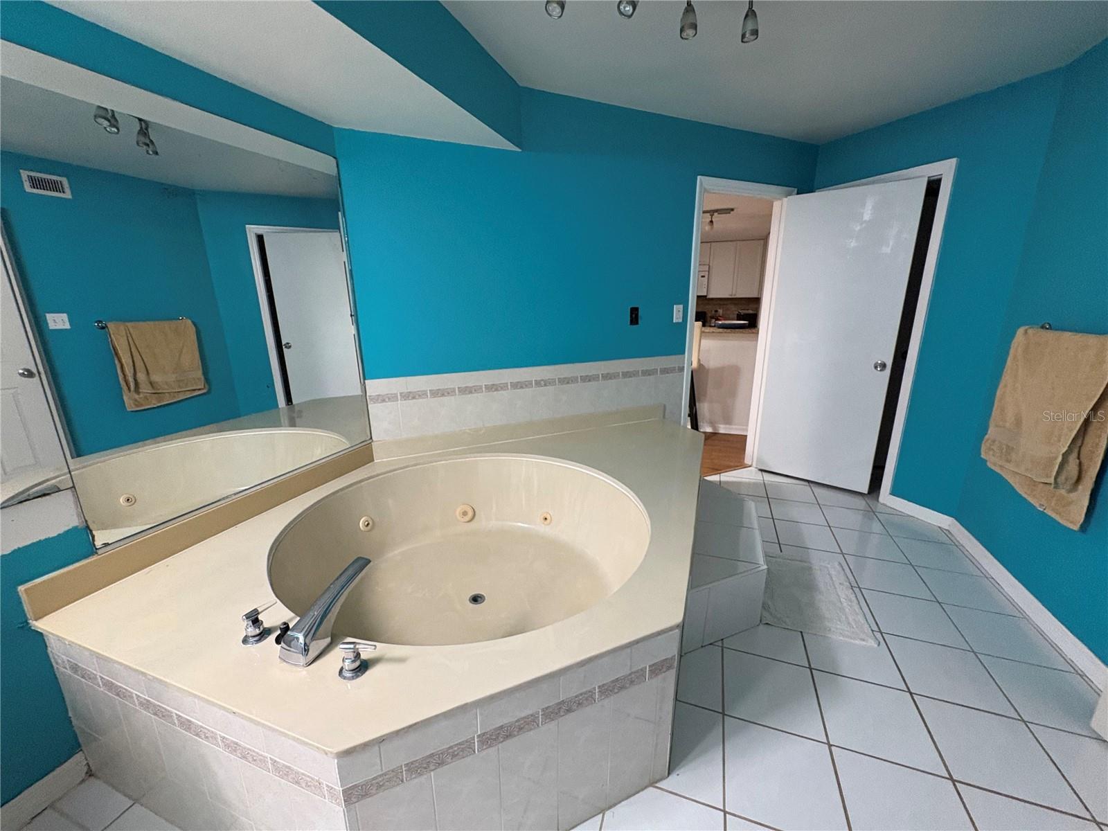 Image 27 of 31 For 2511 2511 Dolly Bay Drive 102