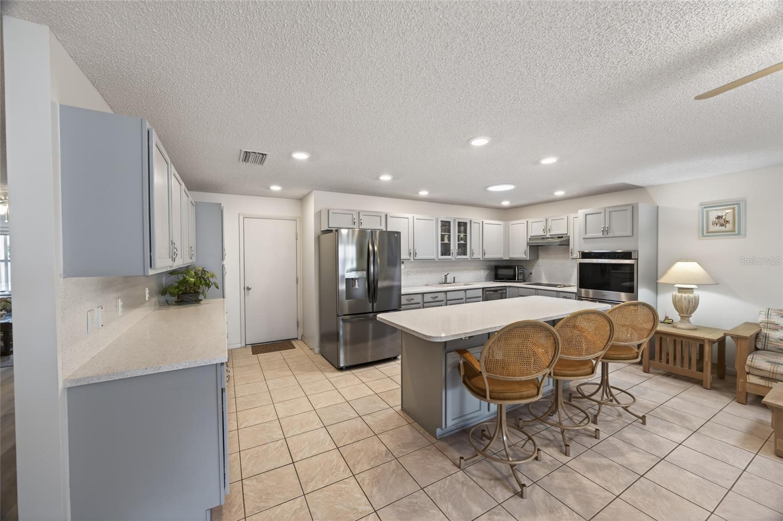 Image 12 of 34 For 9639 94th Avenue C