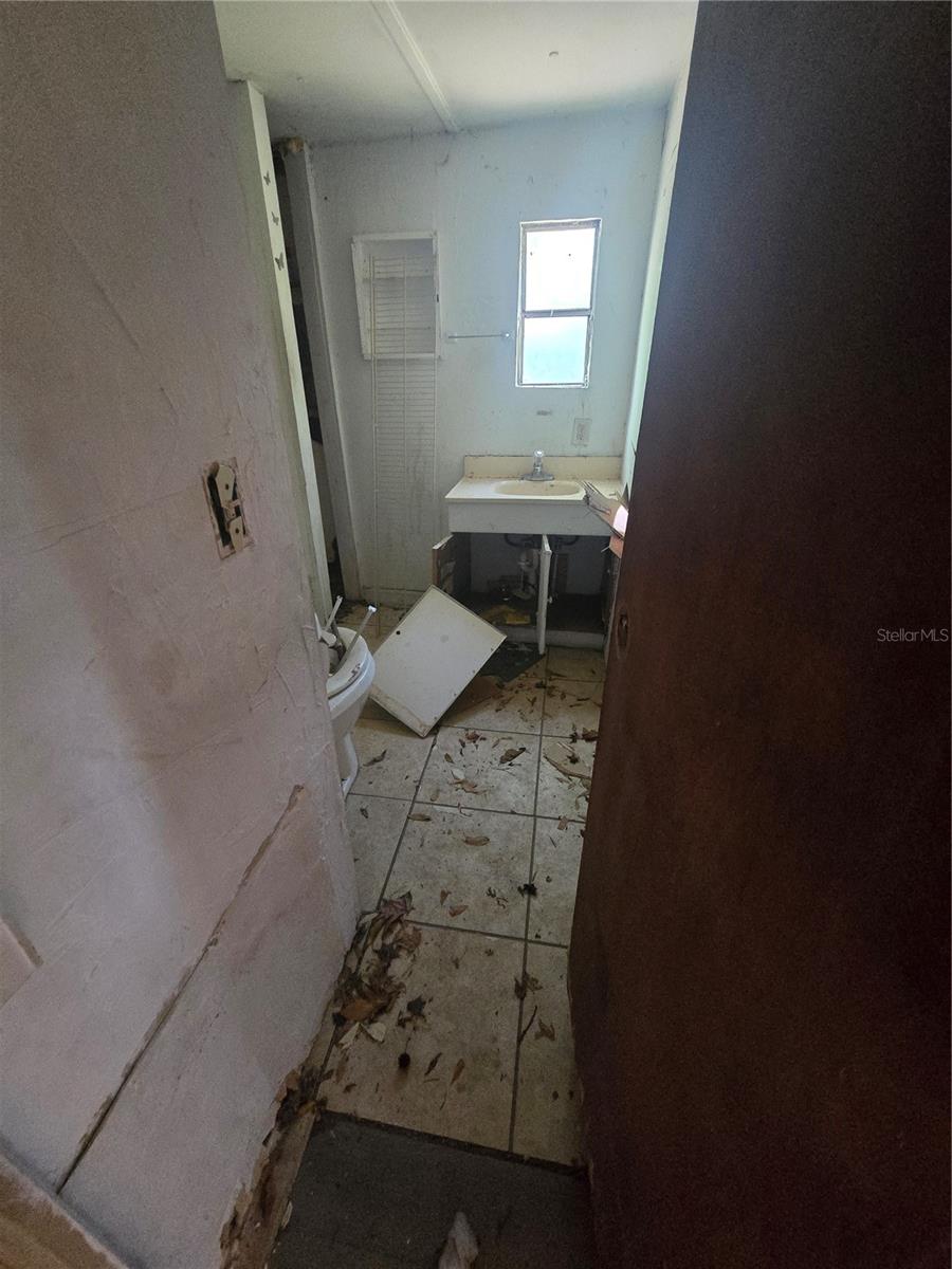 Image 3 of 7 For 1212 Pine Street