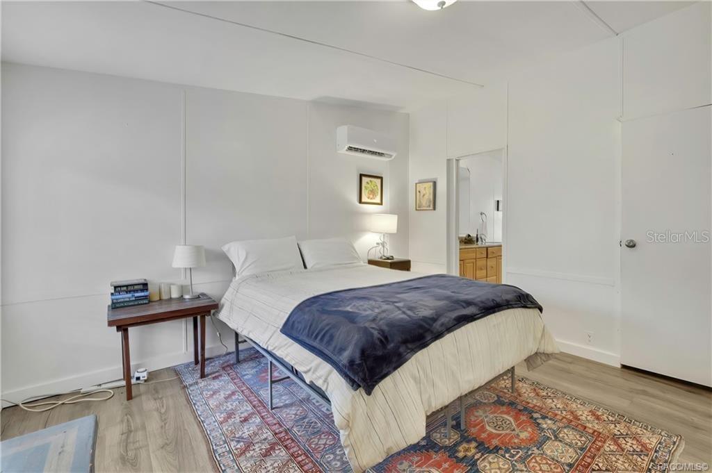 Image 16 of 51 For 27170 Townsend Boulevard