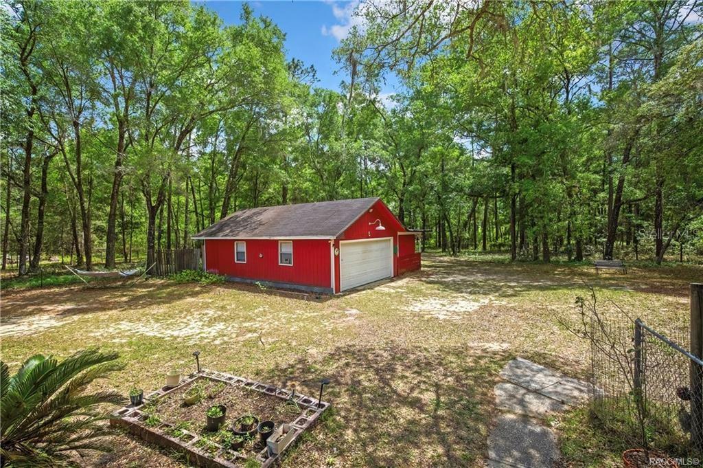 Image 29 of 51 For 27170 Townsend Boulevard