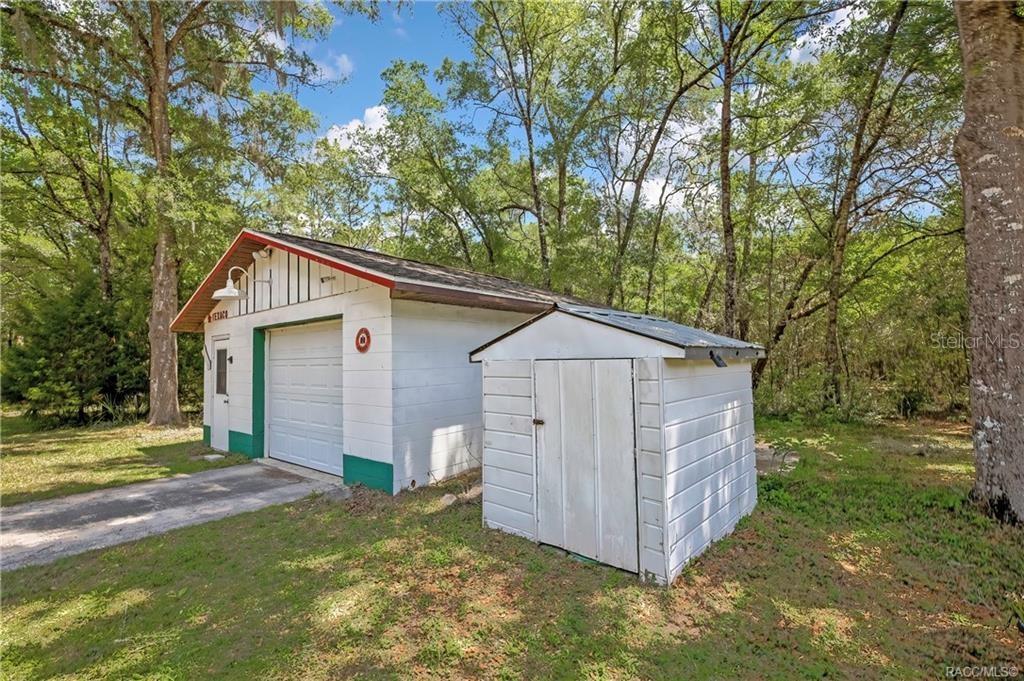 Image 34 of 51 For 27170 Townsend Boulevard