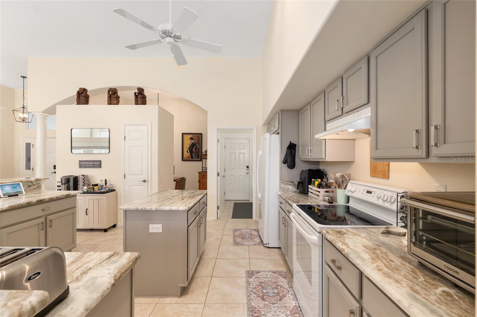 Image 23 of 80 For 10801 Sw 71st Ave