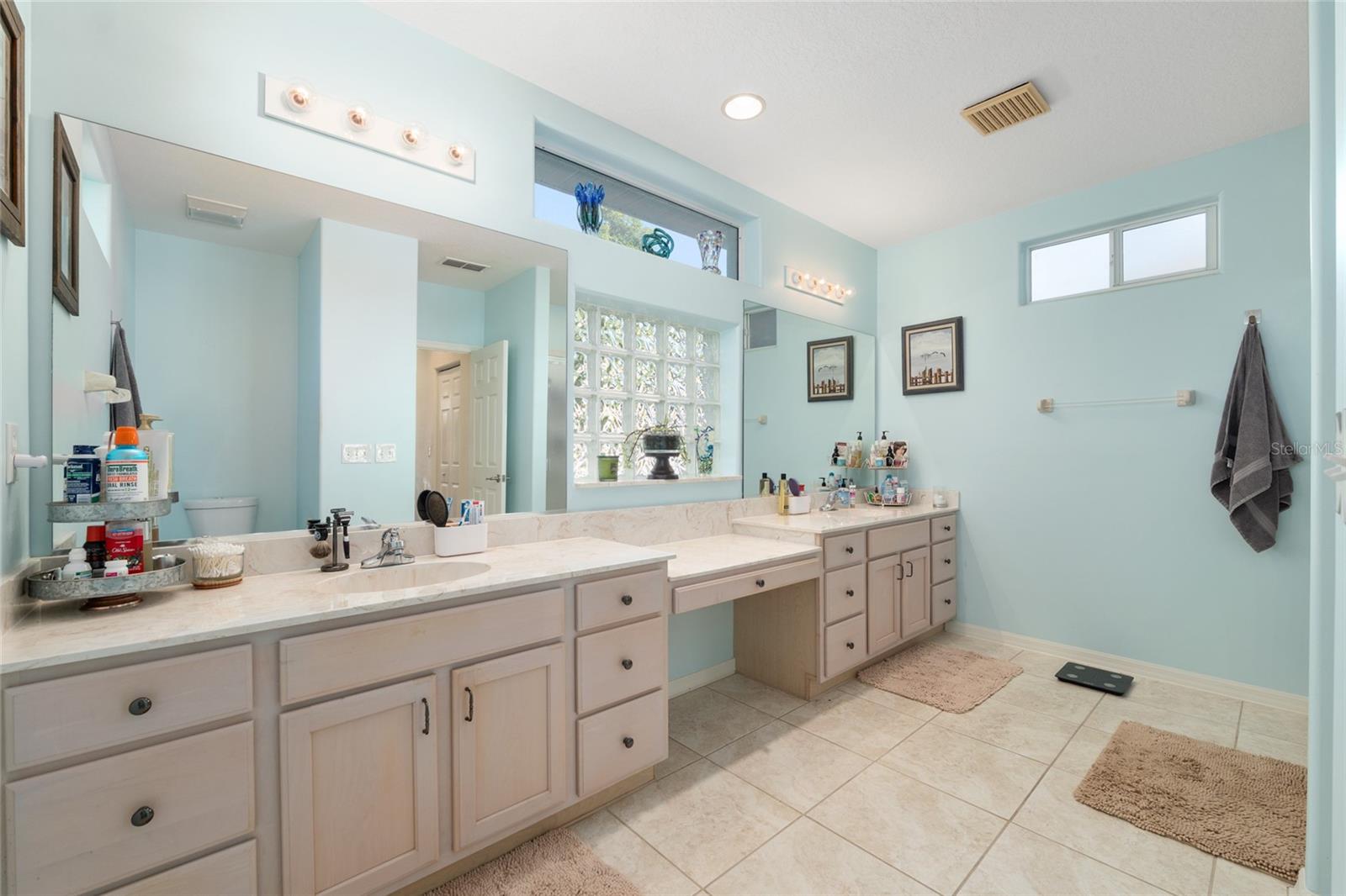 Image 37 of 80 For 10801 Sw 71st Ave