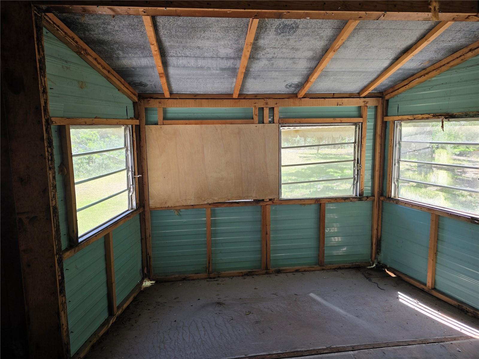 Image 10 of 34 For 14272 Sutton Court