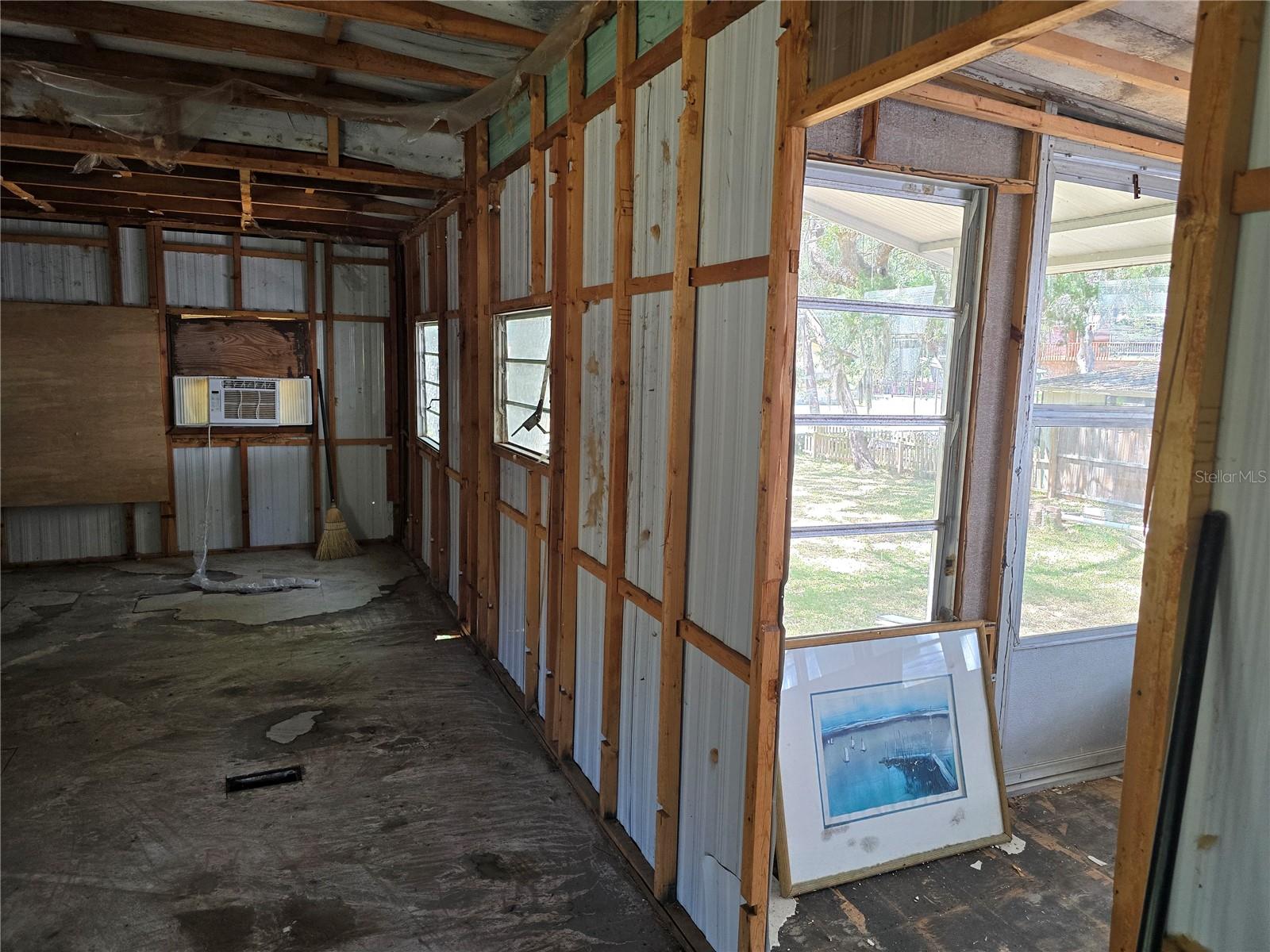 Image 13 of 34 For 14272 Sutton Court