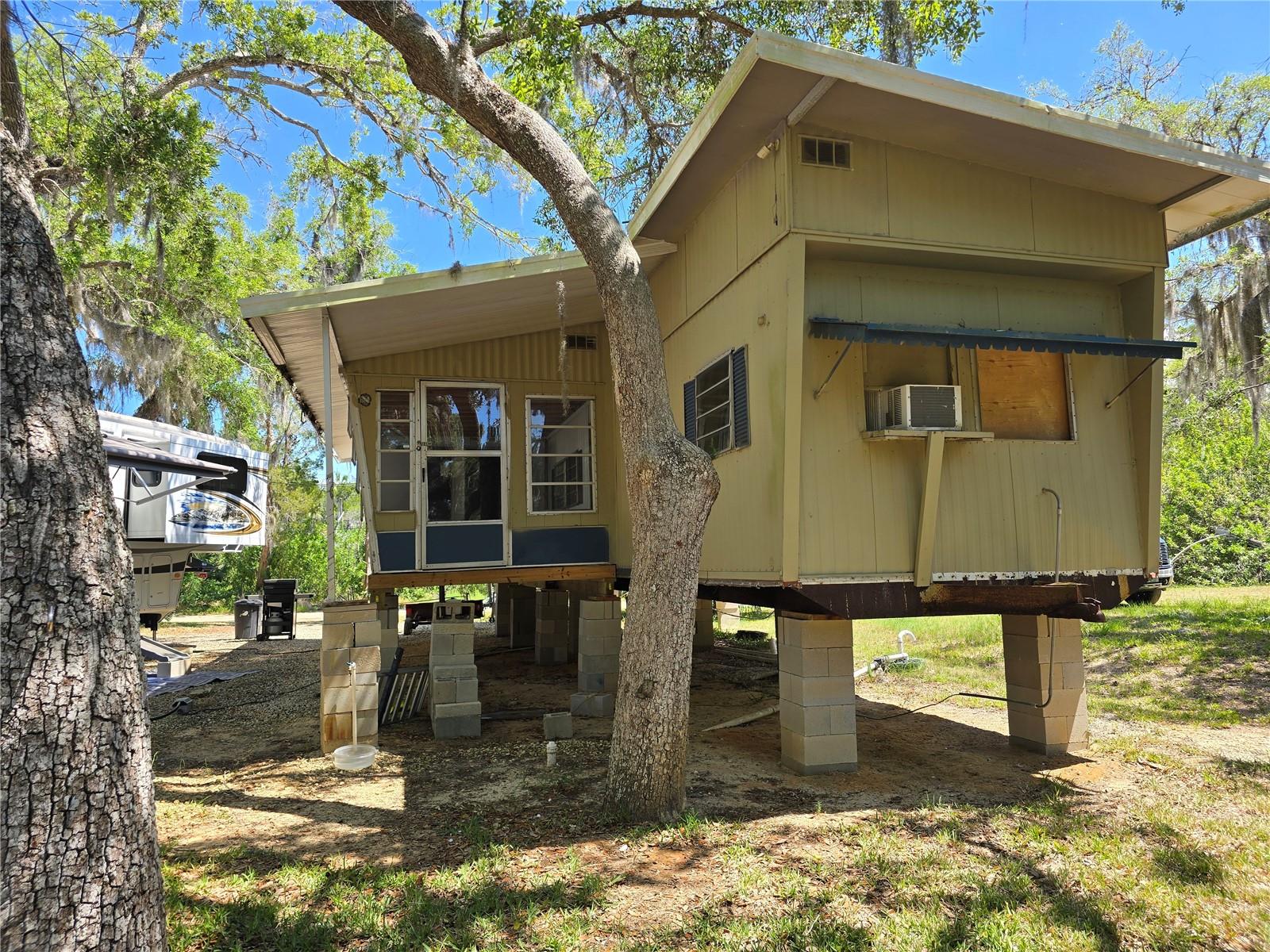 Image 17 of 34 For 14272 Sutton Court