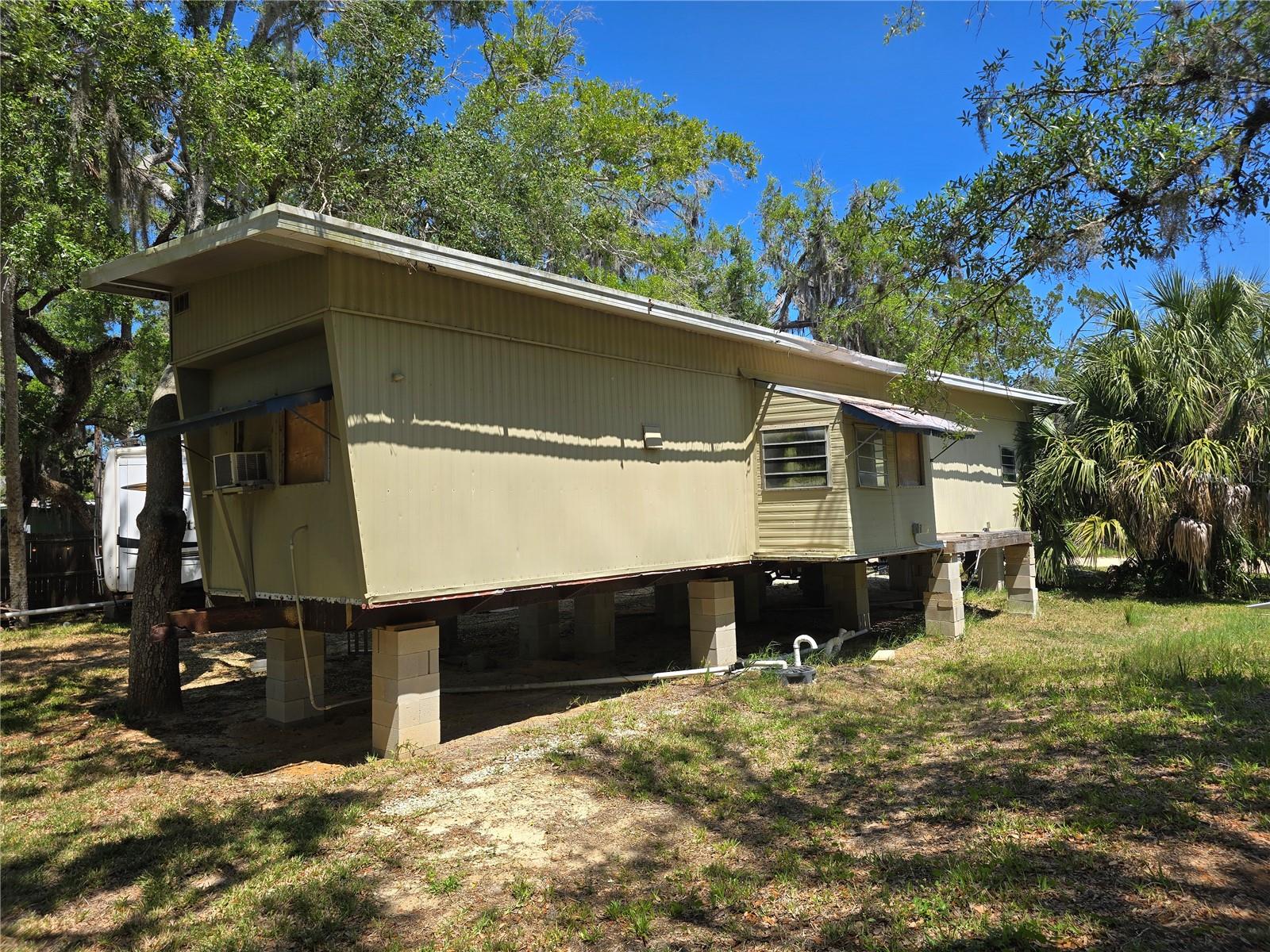 Image 18 of 34 For 14272 Sutton Court