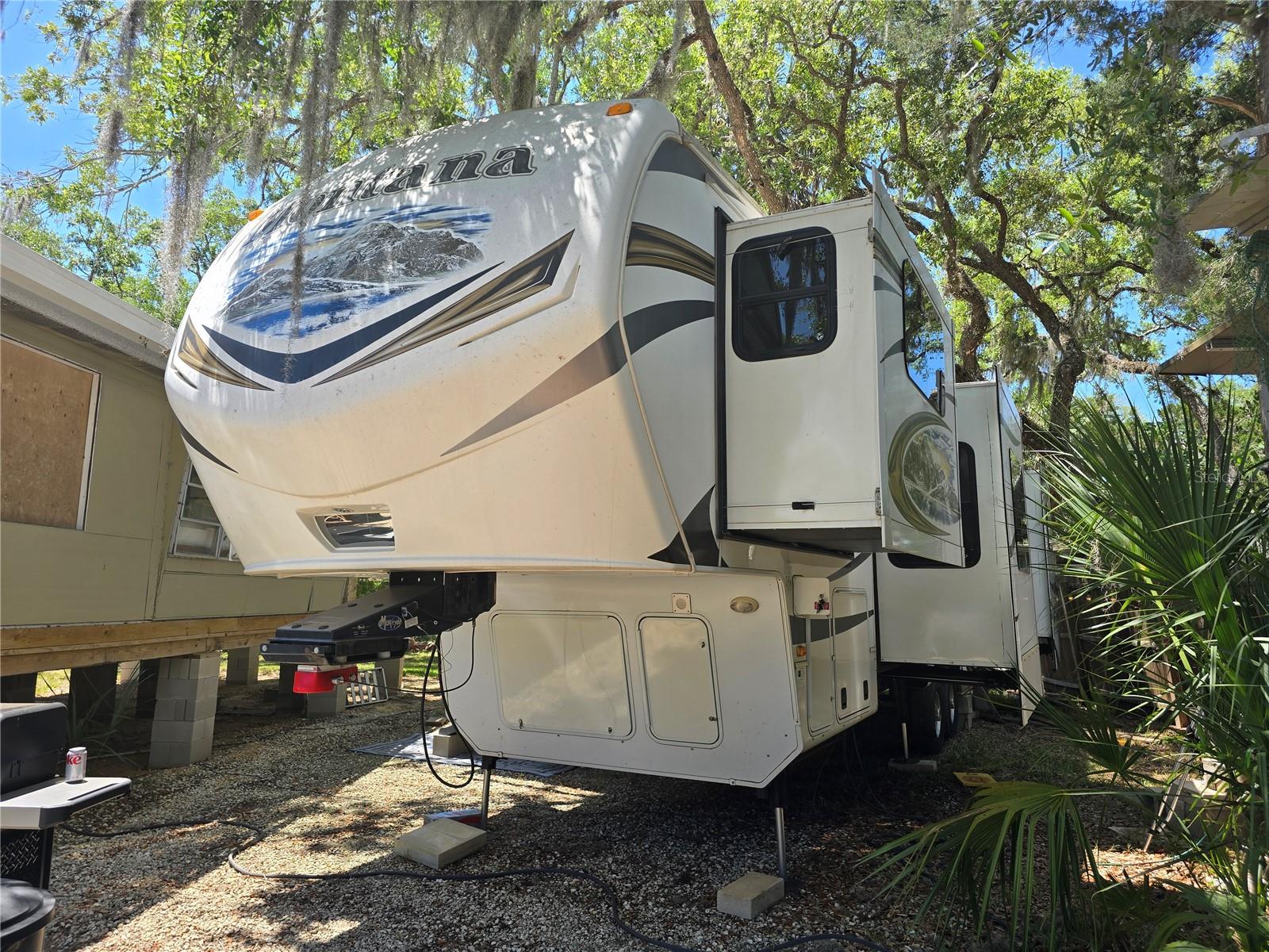 Image 32 of 34 For 14272 Sutton Court