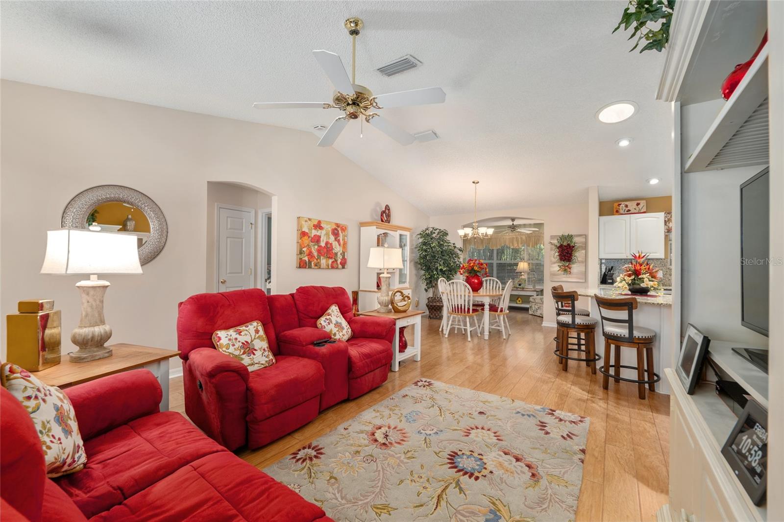 Image 5 of 28 For 9430 177th Simons Lane