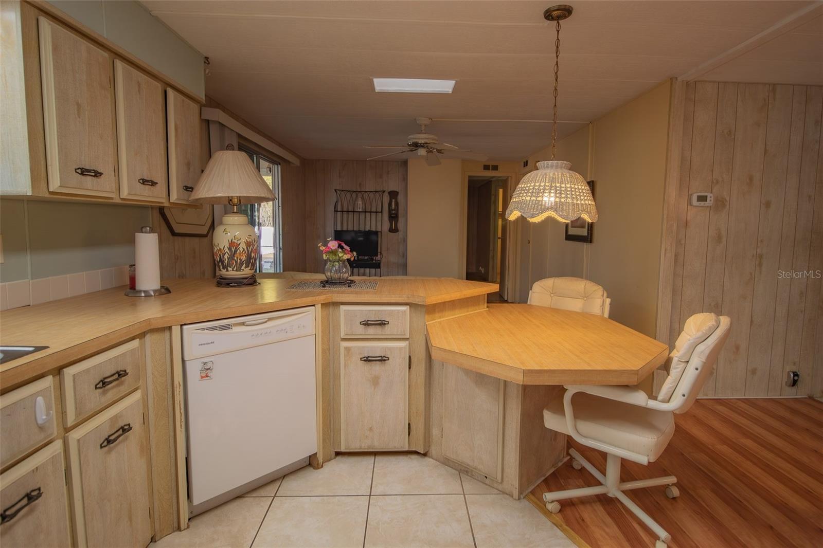 Image 18 of 56 For 9141 Salisbury Drive