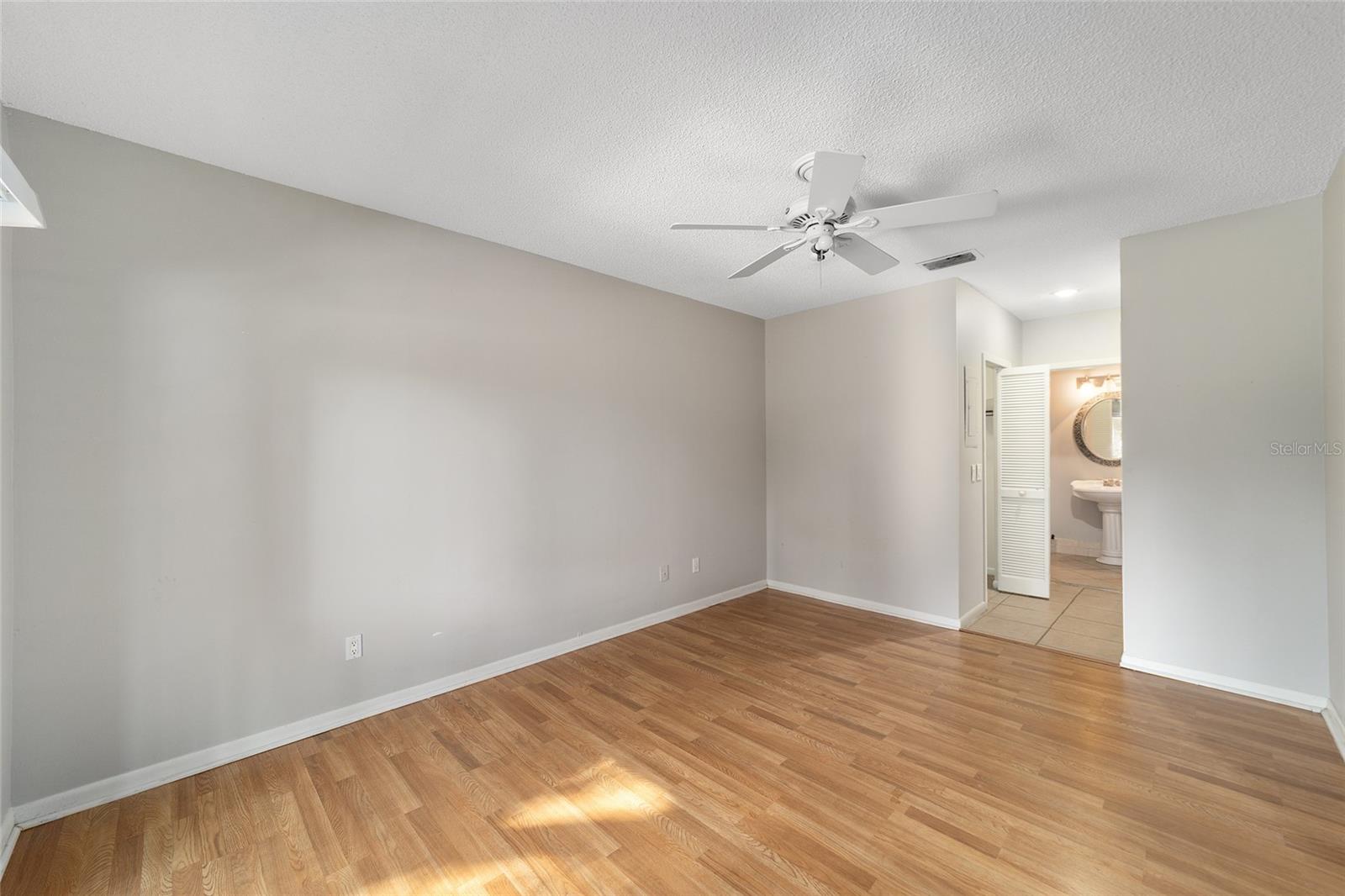 Image 18 of 43 For 3401 Fort King Street 202