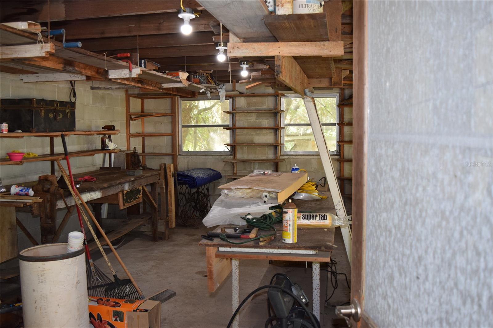 Image 28 of 35 For 121 Aweema Way