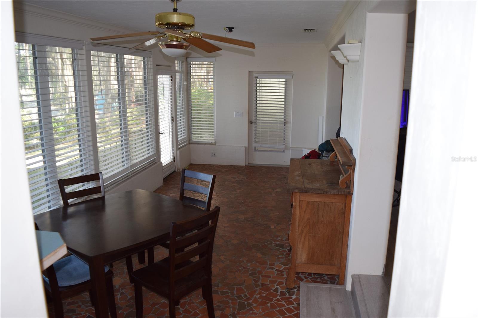 Image 9 of 35 For 121 Aweema Way