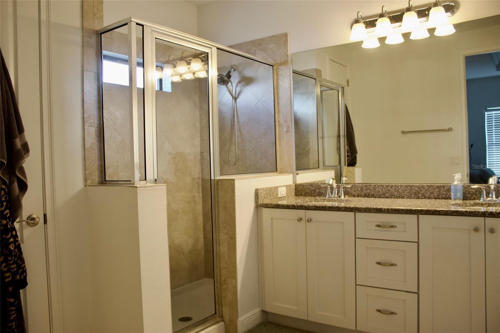 Image 18 of 22 For 2506 Jacqueline Suglio Alley