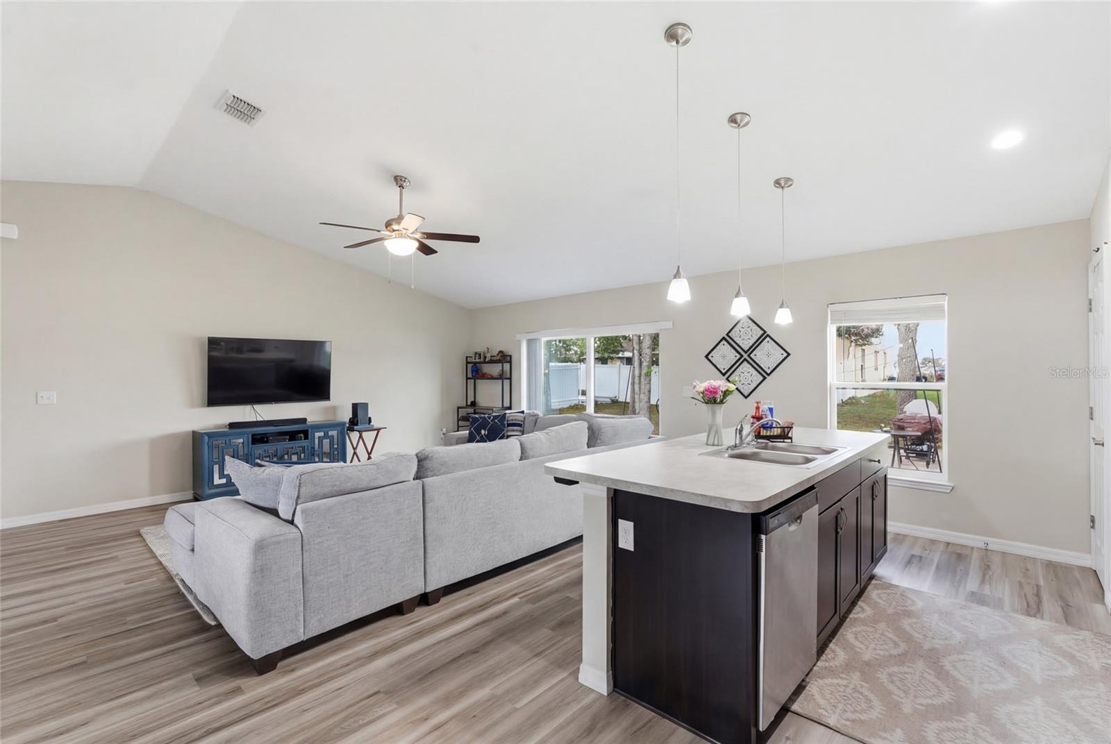 Image 10 of 25 For 13880 45th Terrace