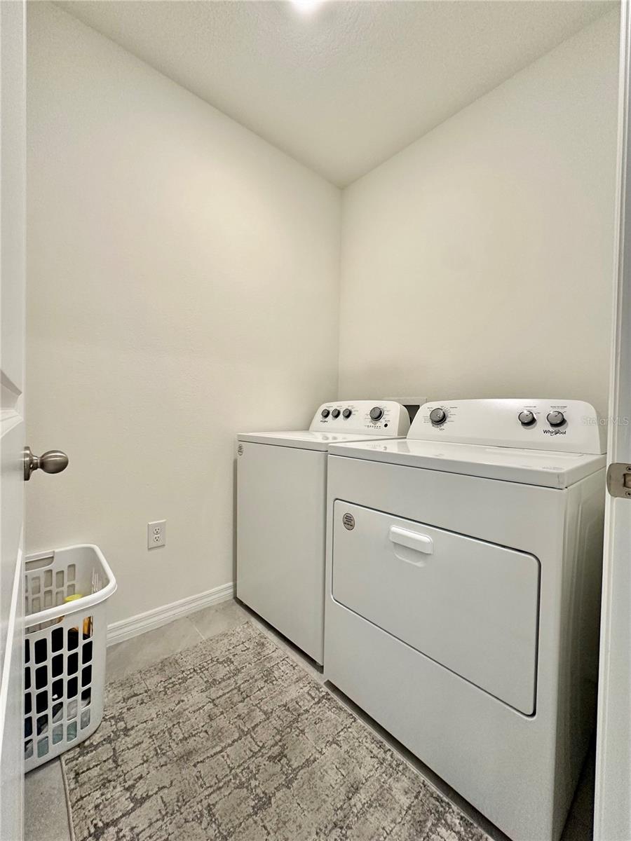 Image 21 of 22 For 19 Hickory Course Radial