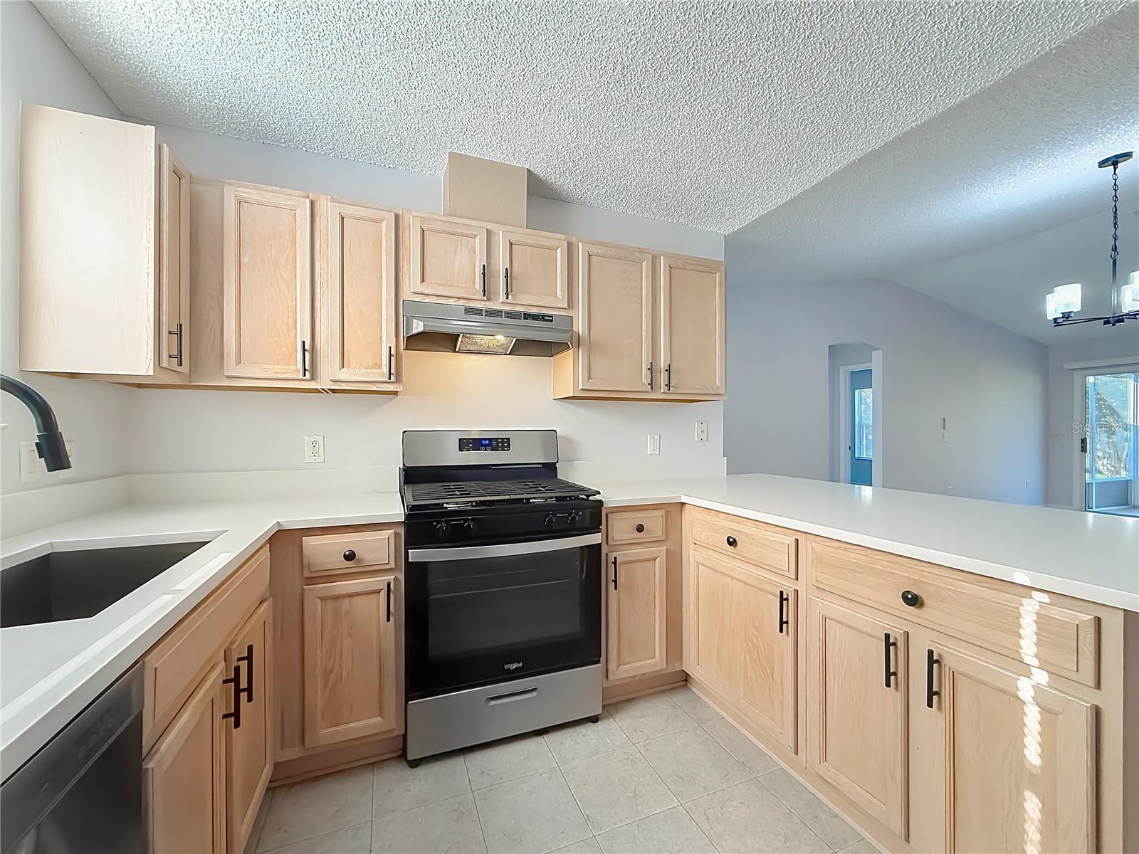 Image 9 of 42 For 3248 Richmond Drive