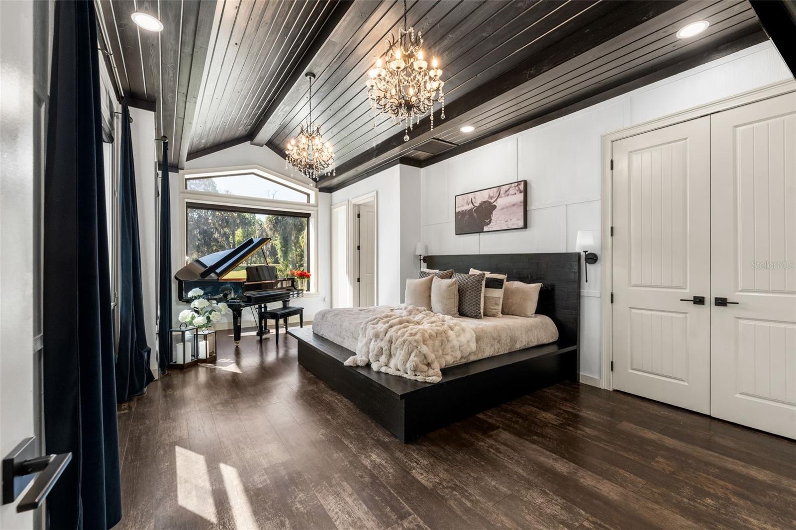 Image 16 of 94 For 17995 24th Terrace