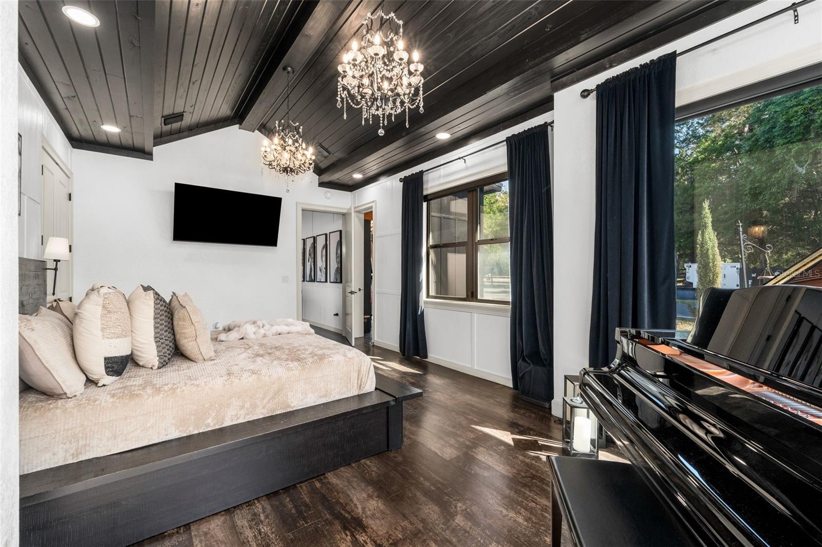 Image 17 of 94 For 17995 24th Terrace