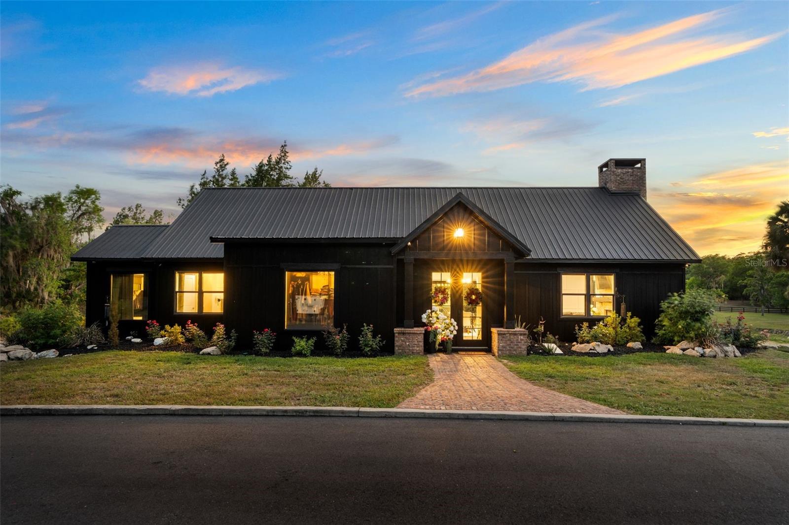 Image 2 of 94 For 17995 24th Terrace