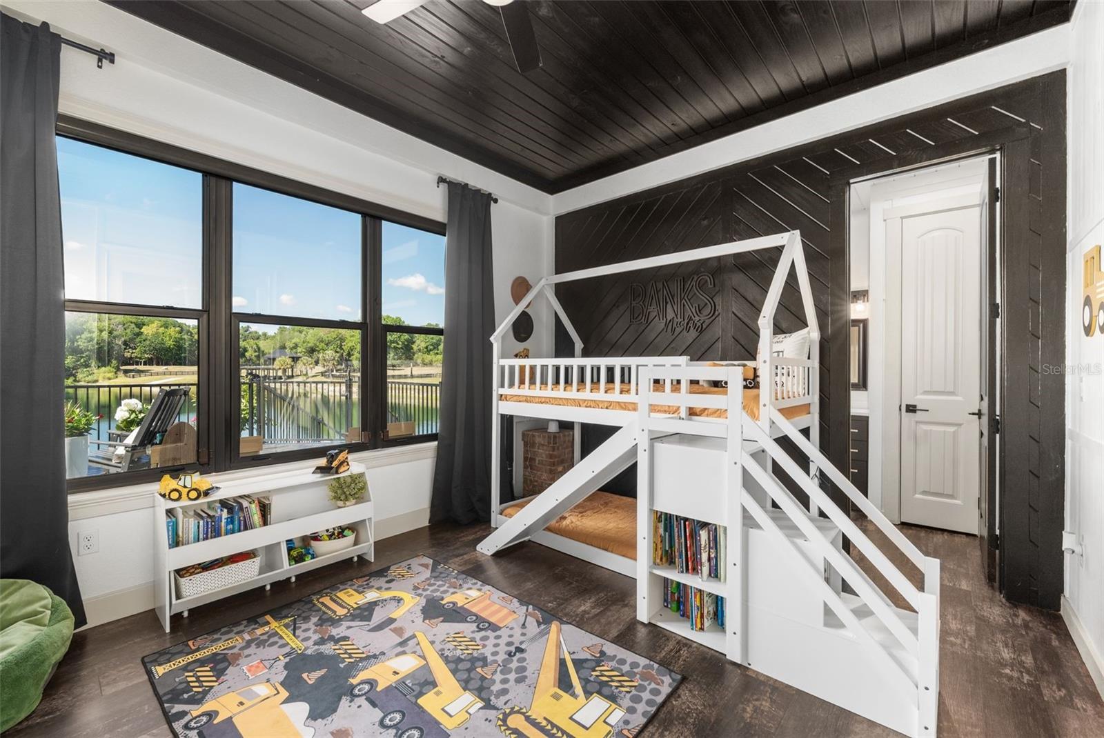 Image 28 of 94 For 17995 24th Terrace