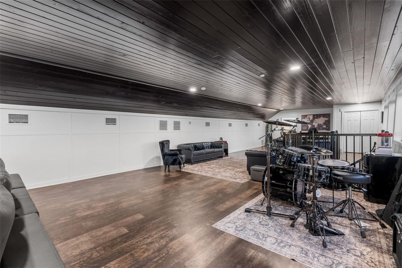 Image 58 of 94 For 17995 24th Terrace