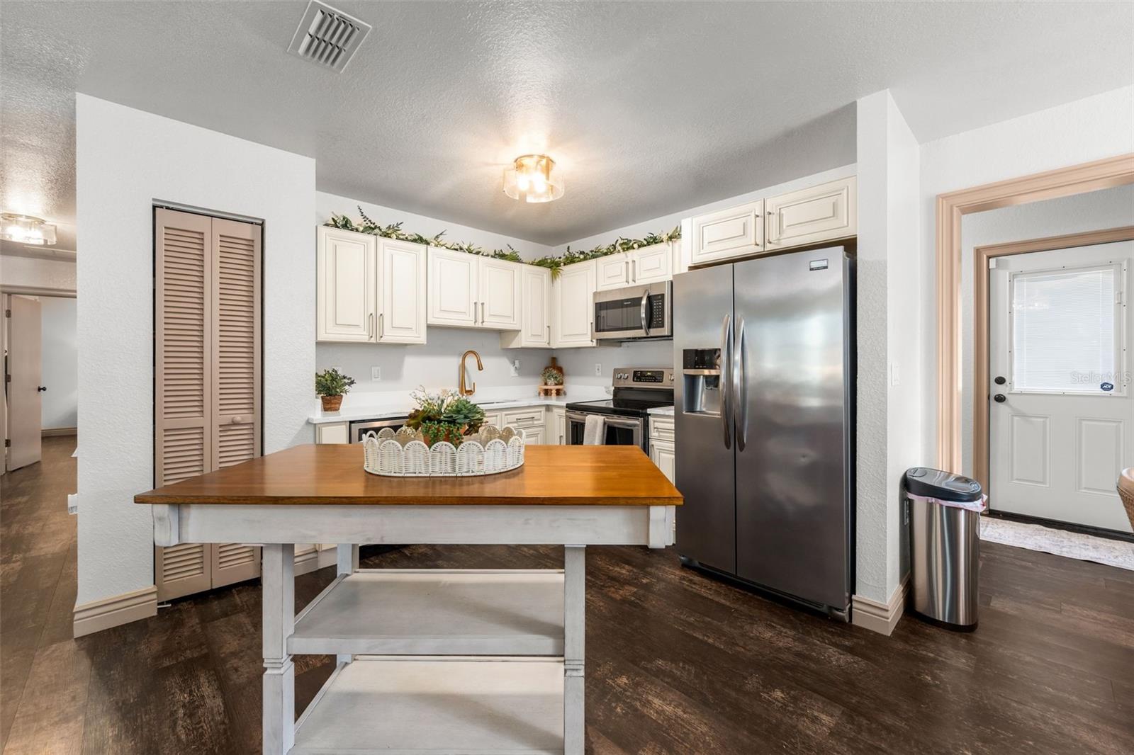 Image 88 of 94 For 17995 24th Terrace