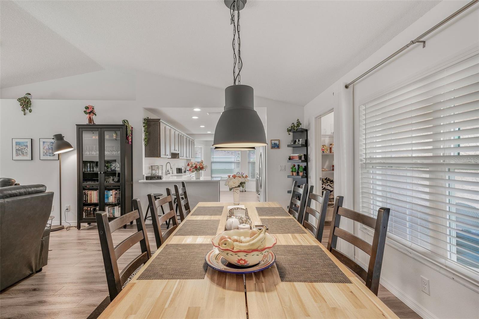 Image 25 of 48 For 276 Cunningham Avenue