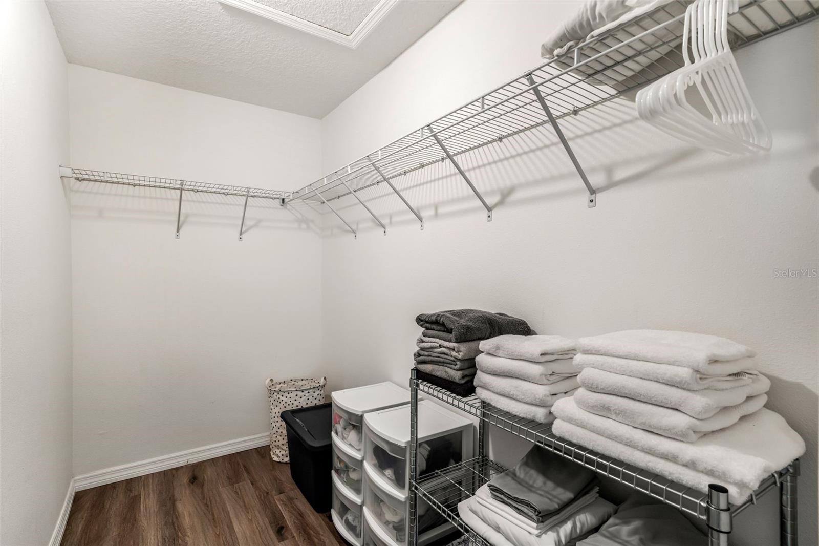 Image 30 of 48 For 276 Cunningham Avenue