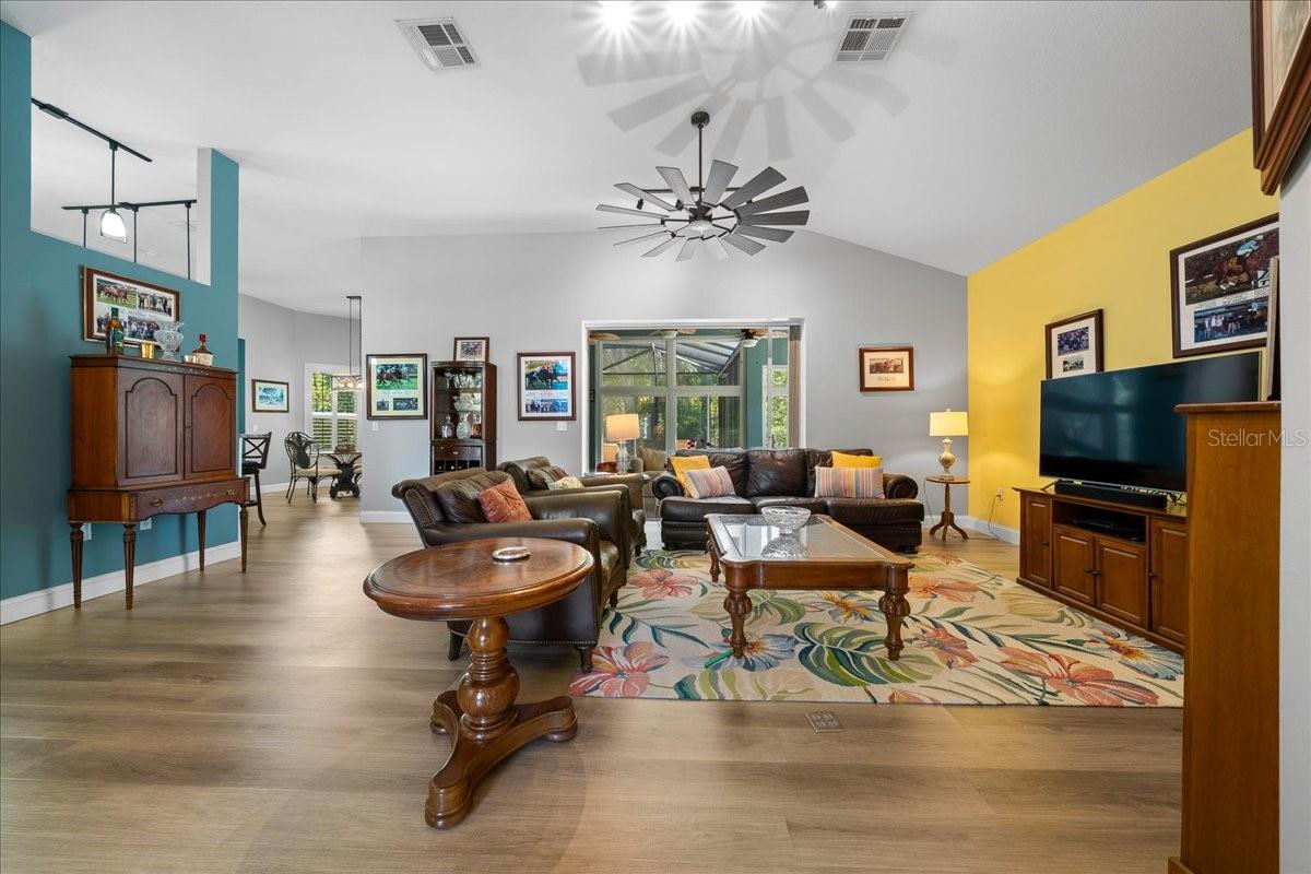 Image 6 of 31 For 6790 117th Street