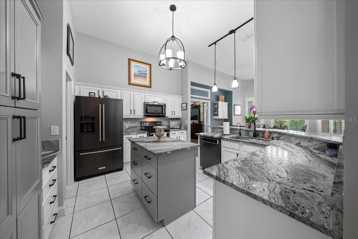 Image 8 of 31 For 6790 117th Street