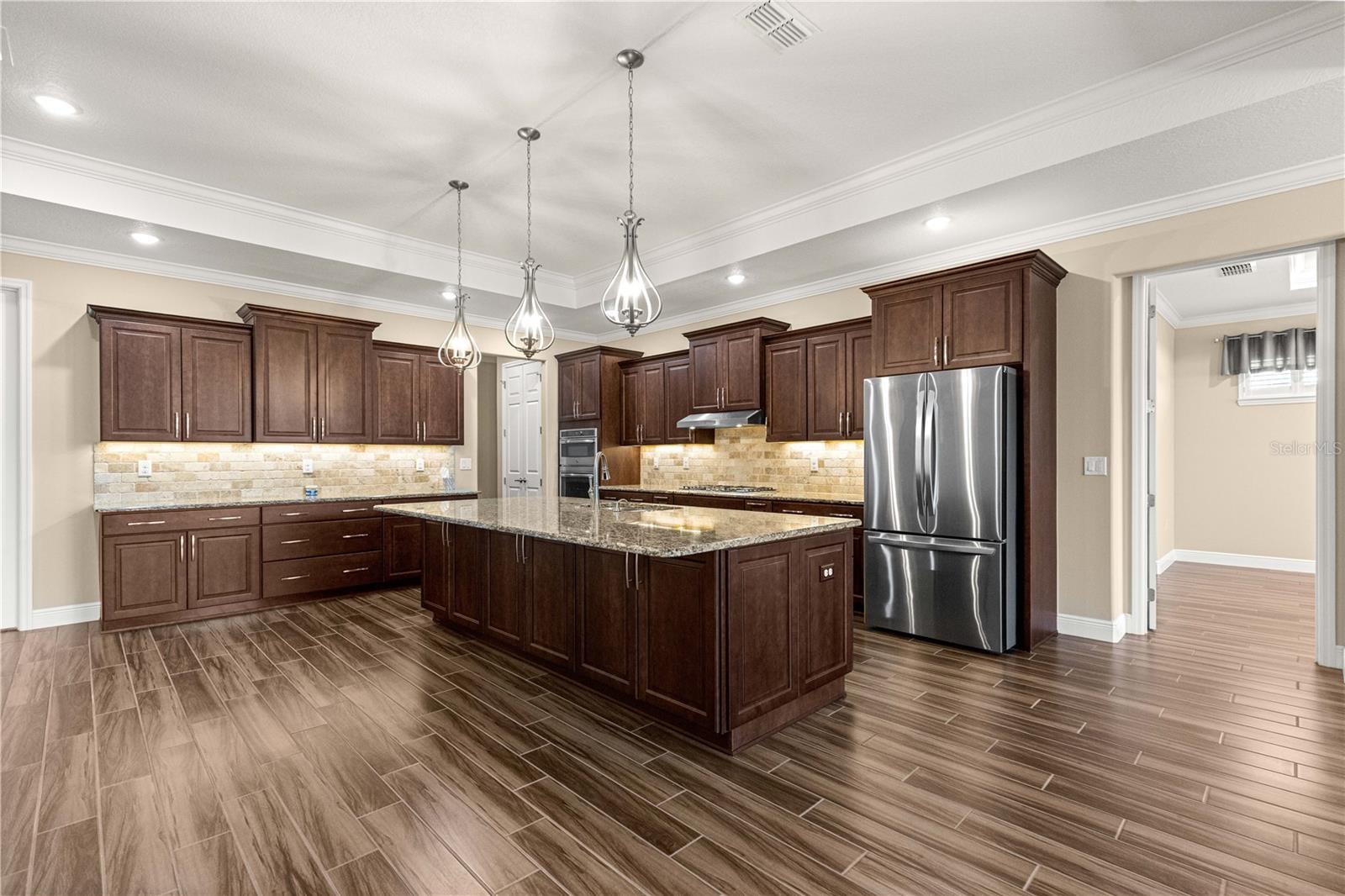 Image 14 of 87 For 9460 86th Place