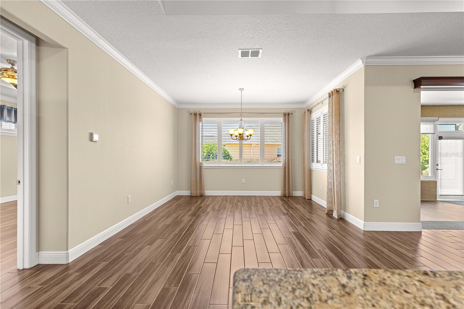 Image 18 of 87 For 9460 86th Place