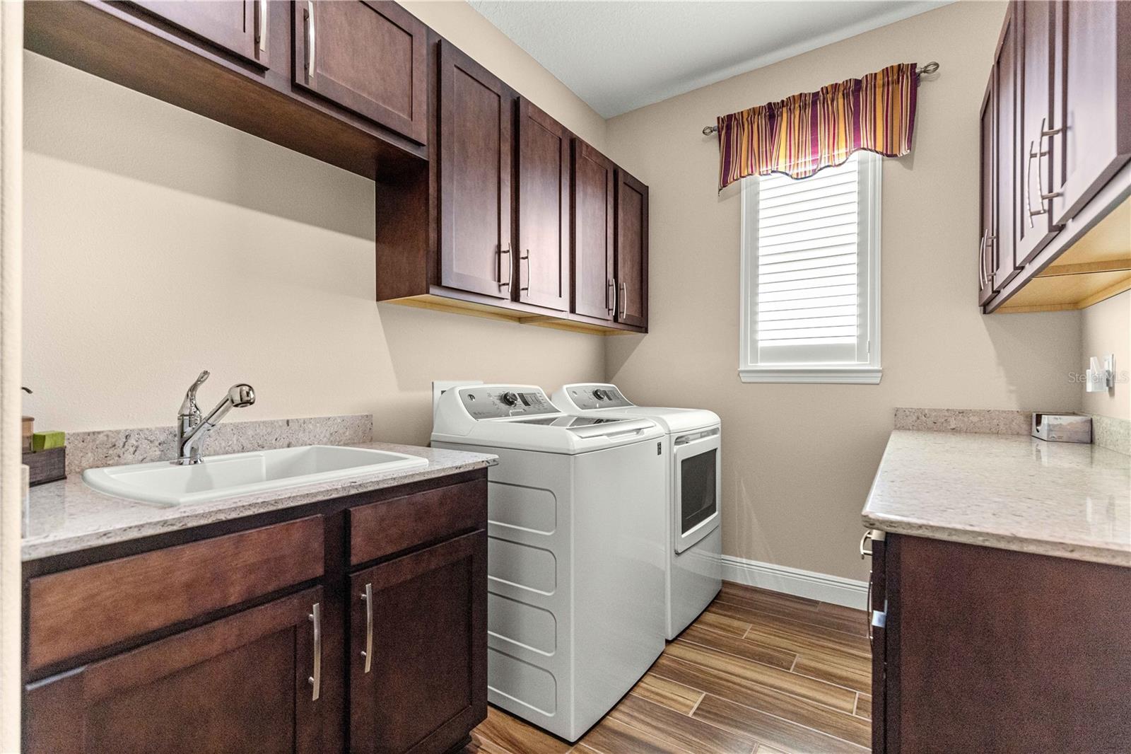 Image 20 of 87 For 9460 86th Place