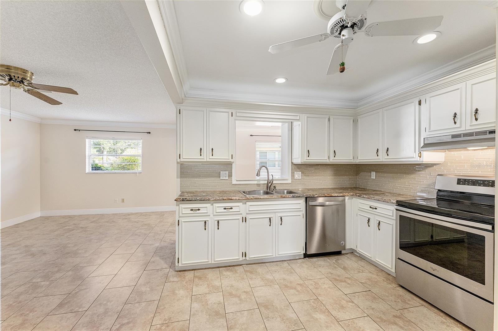 Image 17 of 37 For 8873 95th Street D