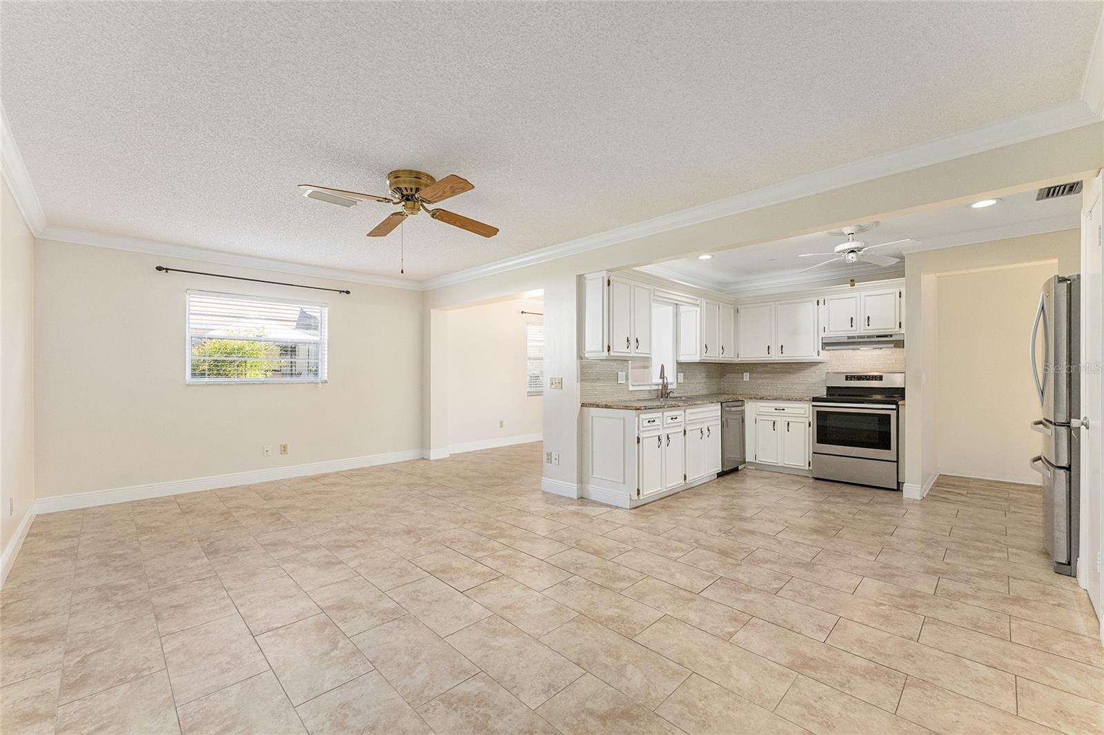 Image 19 of 37 For 8873 95th Street D